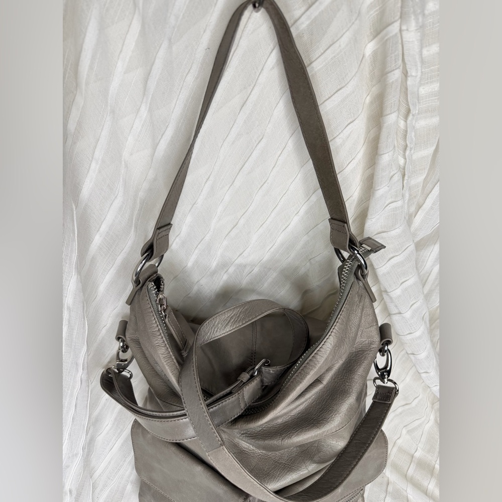 Hobo International Explorer Slouchy Leather Convertible Shoulder / Crossbody Bag - Picture 8 of 15